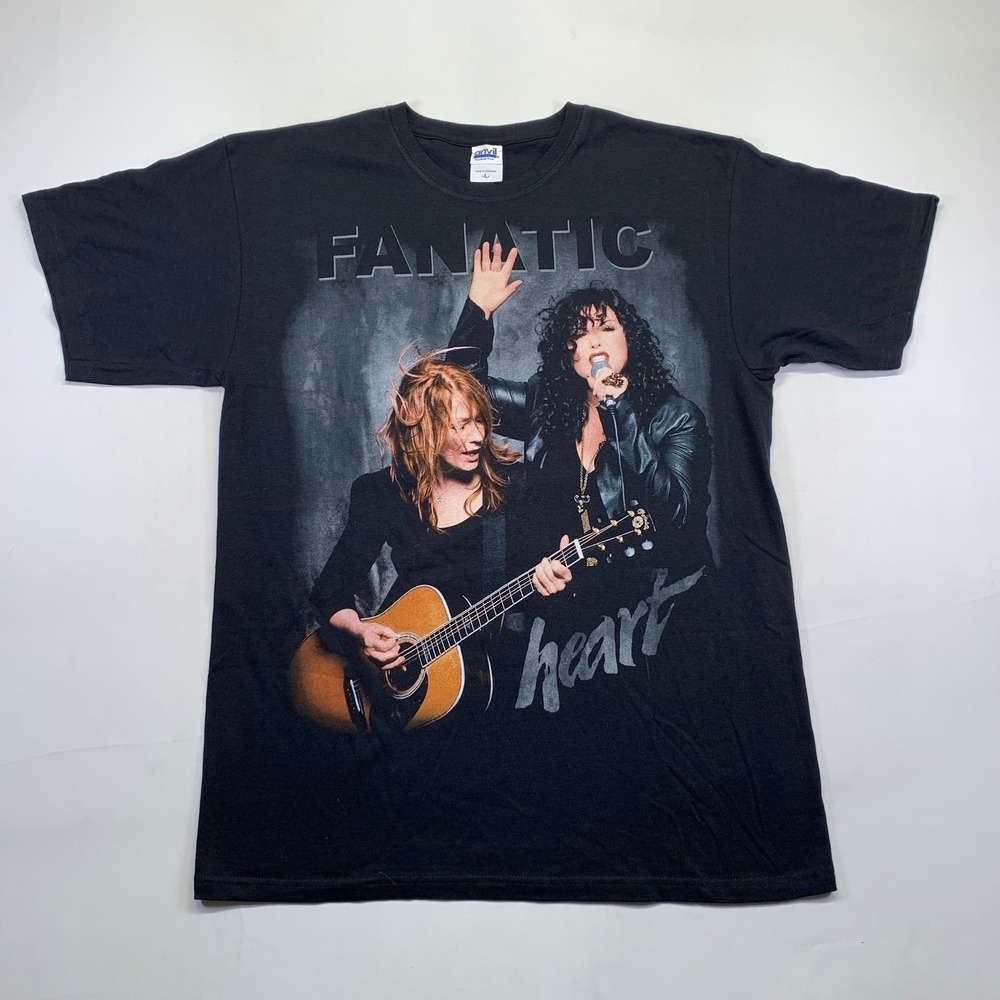 Heart Fanatic Tour 2012 T‎ Shirt Size Large  Black Rock Concert Music Band Tee